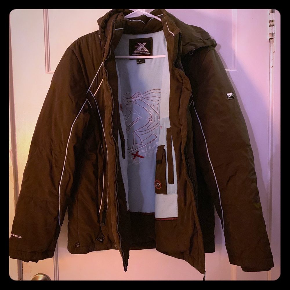 NWOT ZeroXposur snowboarding jacket, size XL